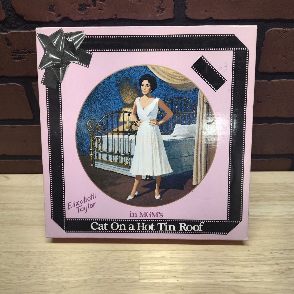 Elizabeth Taylor plate Cat On A Hot Tin Roof collector's 1958 Loews MGM classic
